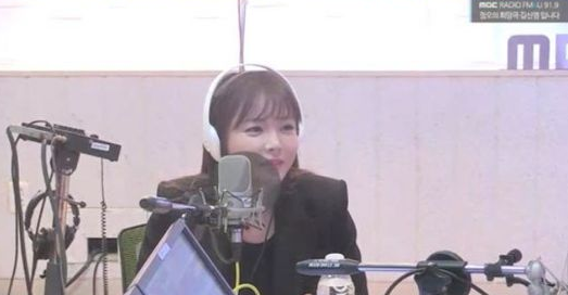 홍진영/사진=MBC 라디오 FM4U '정오의 희망곡 김신영입니다' 캡처