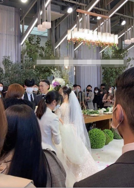 说唱歌手Beewai的婚礼外观/照片= Woo Wonjae Instagram