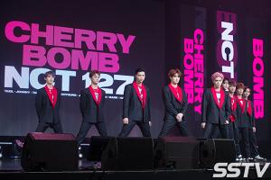 NCT 127, &apos;Cherry bomb(체리 밤)&apos; 포인트 안무! [SS포토]