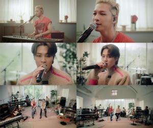 태양·BTS 지민, 밴드 버전 &apos;바이브&apos;로 환상 하모니...한 편의 음악영화