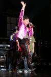 휘성, 일본 첫 콘서트 성황리…&apos;일본공략&apos; 발판 마련?
