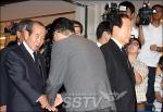 [SS포토] DJ빈소 방문한 김영삼 전 대통령