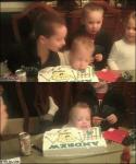 진짜 아이 케이크, 생일 축하하려다 ‘철푸덕’