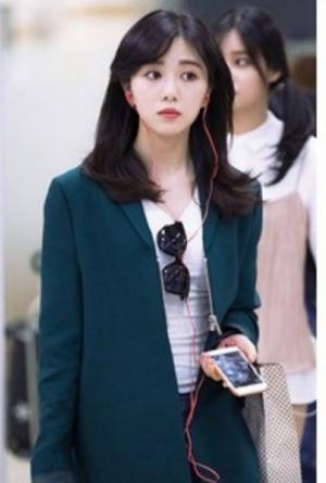 Kwon Min-ah from AOA "One abuser claiming compensation for damages...Condoning personal murder X"